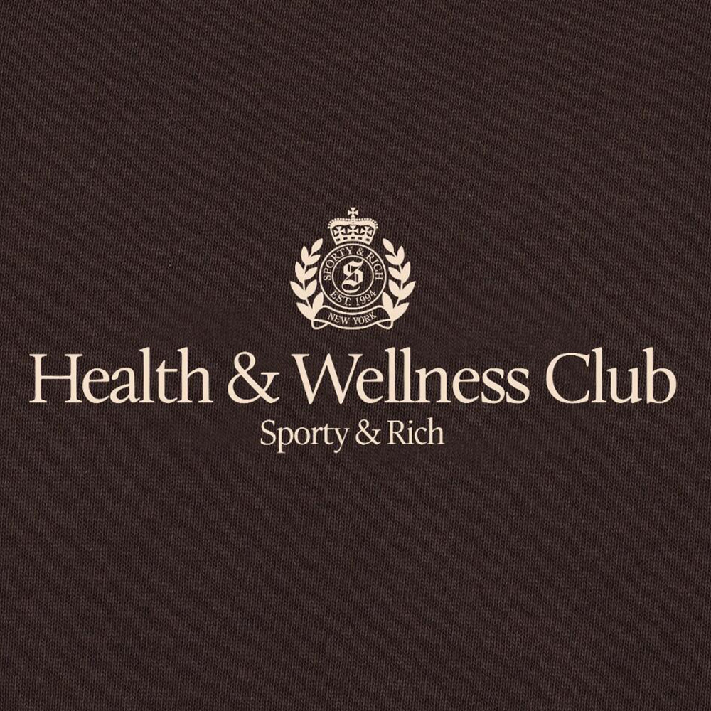 تي شيرتات صيف 2026 بطباعة حروف - مراجعة Health Wellness Club وسعره